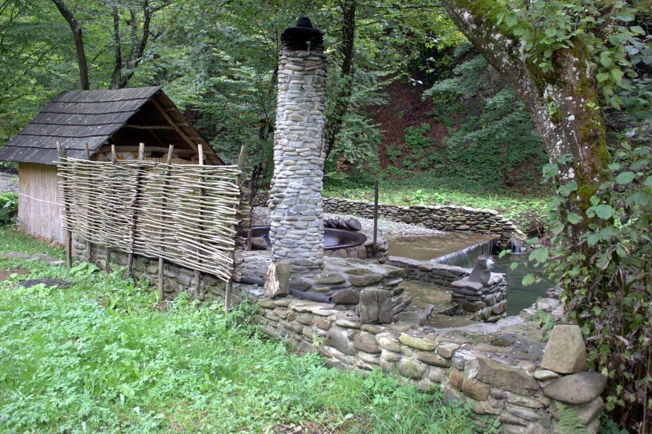 Хатина Біля Потока Villa Lumshory Eksteriør billede